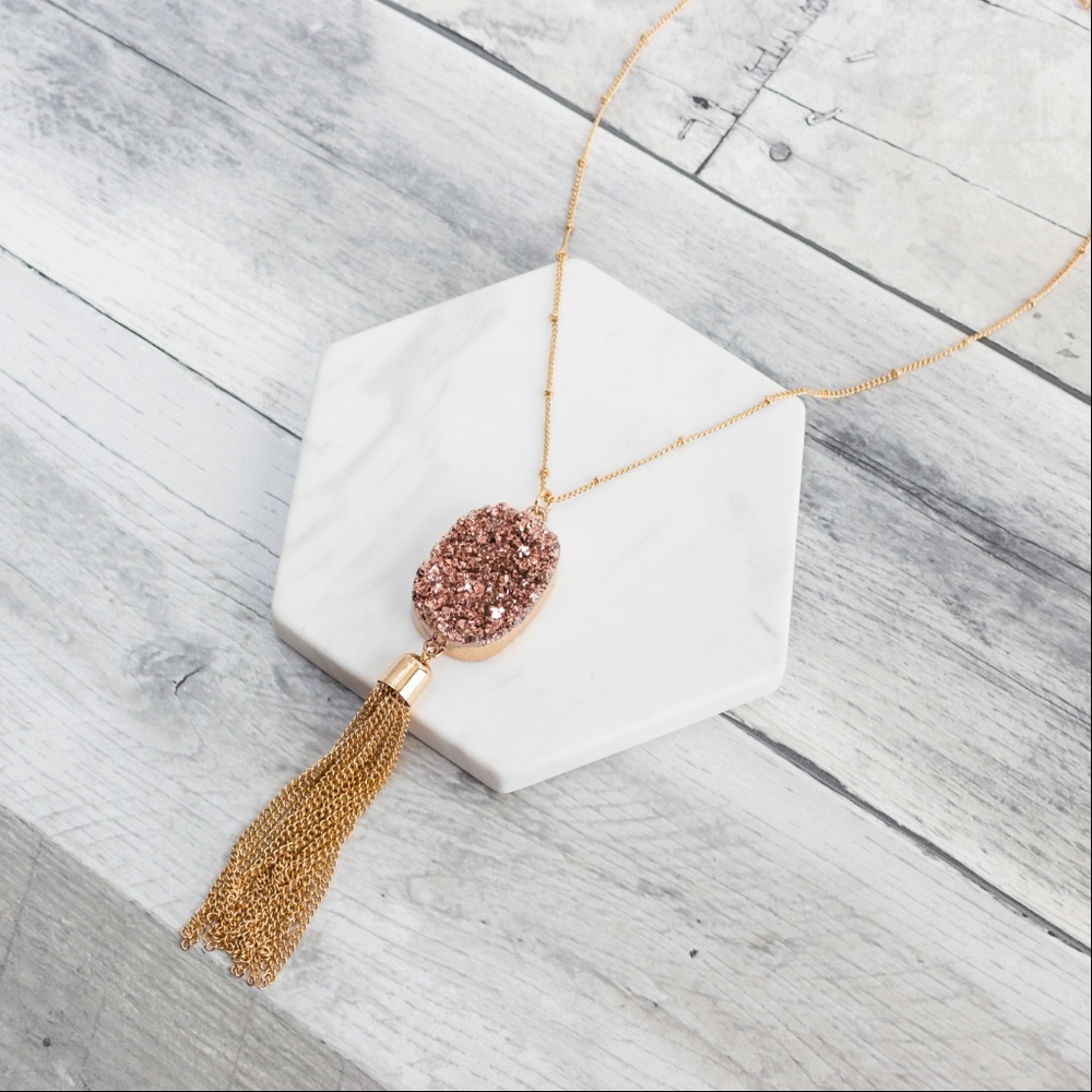 'Maddox' Druzy Tassel Necklace - Picture 2 of 3